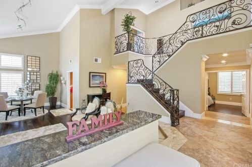 2225 Calle Margarita, San Dimas CA 91773-4468 exterior