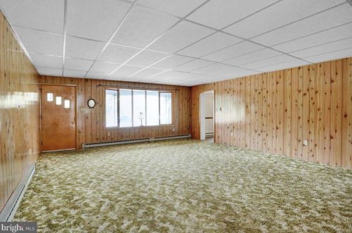 1240 Fairview Dr, Dauberville, PA 19533-9146