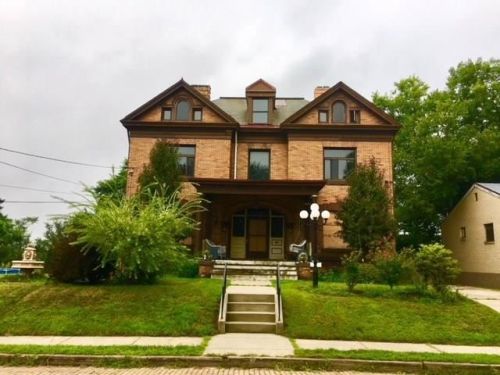 220 Irwin Ave, Pittsburgh, PA 15202-3709