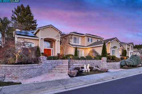 107 Victoria Pl, Danville, CA 94506-1424