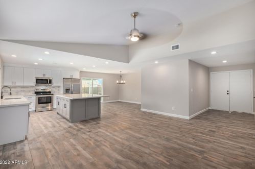 1711 Alamo Cir, Mesa, AZ 85204-6912