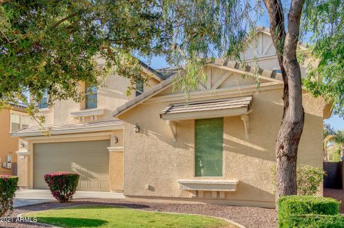 3450 Desert Ln, Gilbert, AZ 85234-1702