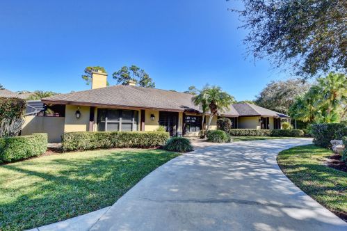 12287 Quercus Ln, West Palm Beach, FL 33414-4125