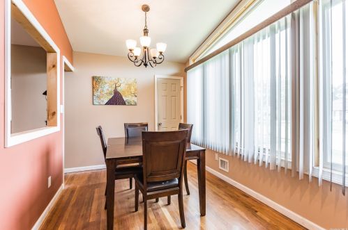 22 Strathmore Dr, Babylon NY  11703-3713 exterior