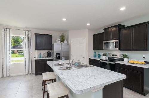 1841 Cameo Blvd, Fort Pierce FL  34953-2006 exterior