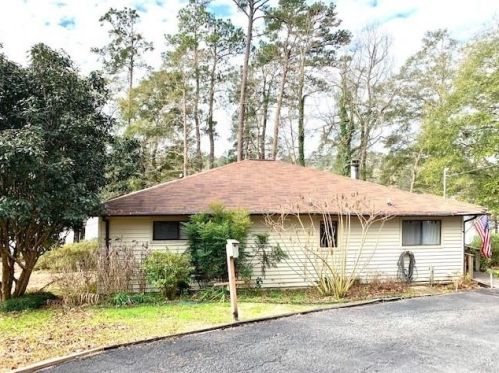 707 Sherwood Forest Dr, Woodville, TX 75979-7431