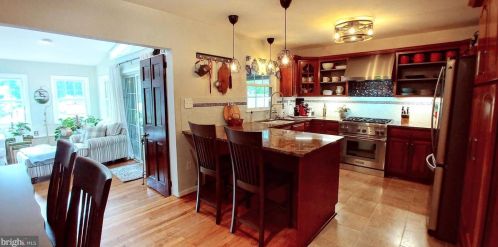 3210 Highland Dr, Easton PA  18045-2012 exterior