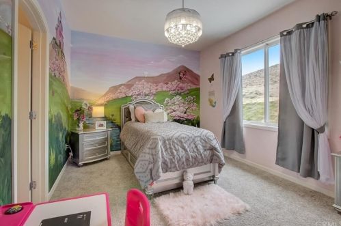 5391 Evening Sky Dr, Simi Valley CA  93063-5744 exterior