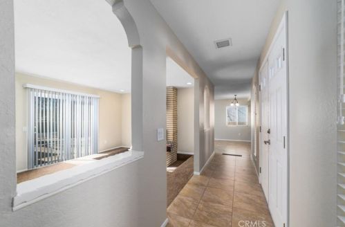 18015 Pebble Beach Dr, Victorville, CA