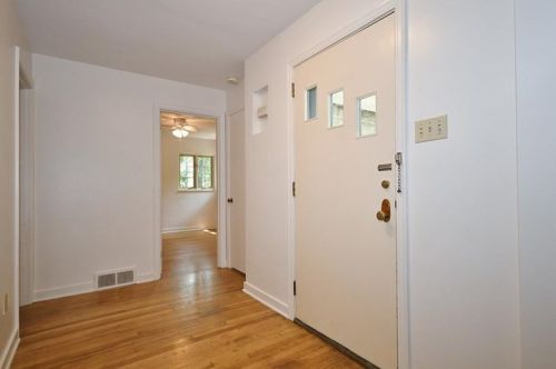 5725 Wilkins Ave, Pittsburgh, PA 15217-1213