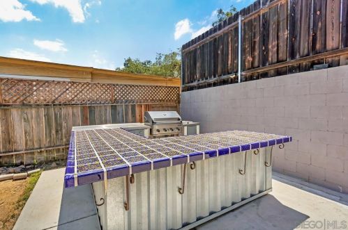 1105 Bittern St, San Diego CA 92114-2513 exterior