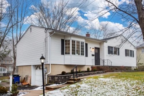 33 Campbell Ln, Berkeley Heights NJ  07922-1801 exterior