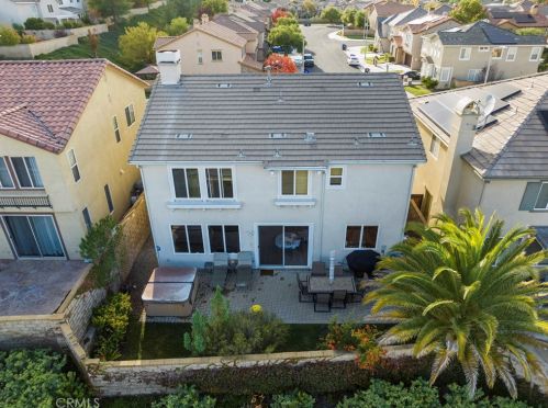 27122 Brown Oaks Way, Santa Clarita CA  91387-3894 exterior