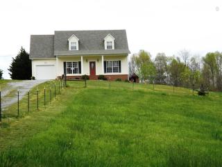 1125 Smith Chapel Rd, Shelbyville, TN 37160-6828