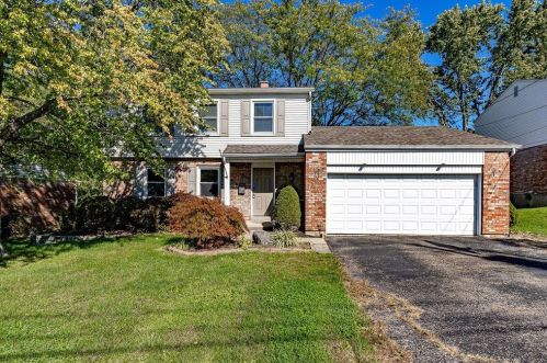 1946 Edgewater Dr, Cincinnati, OH 45240-1518