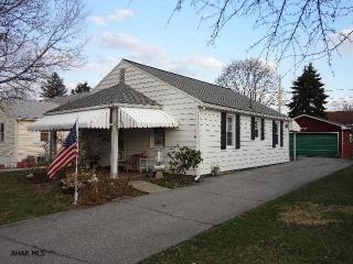416 Fir St, Hollidaysburg, PA 16648-1204