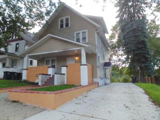 776 Garfield St, Akron OH  44310-1959 exterior