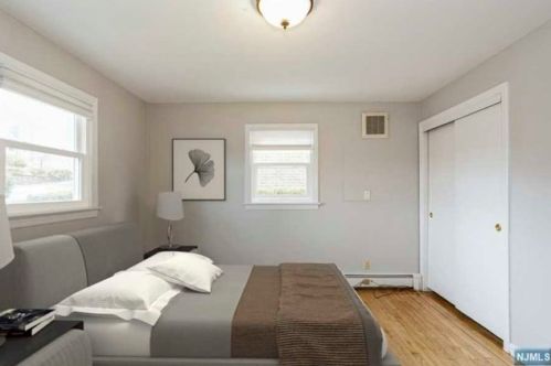 20 Kierstead Ave, Nutley NJ  07110-2528 exterior