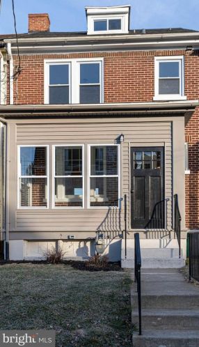 509 Ross St, Lancaster, PA 17602-1945
