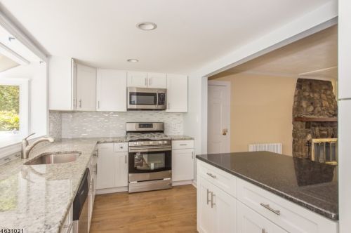 41 Cedar Lk, Parsippany NJ  07834-1805 exterior