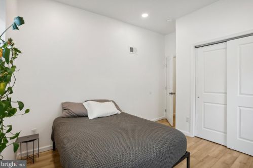 5220 Larchwood Ave, Philadelphia PA 19143-1522 exterior