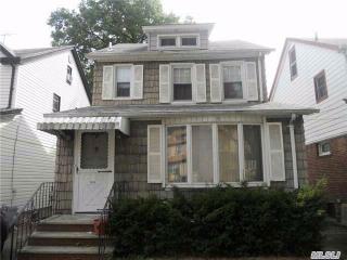 20810 33rd Ave, Long Island City, NY 11361