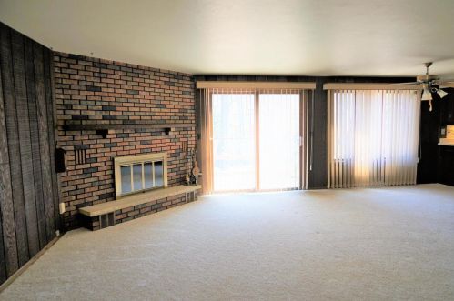 1963 Wood Ln, Green Bay WI  54304-1915 exterior