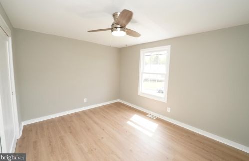 150 Independence Dr, Yardley PA 19067-4910 exterior