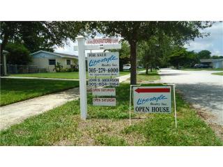 9260 83rd St, Miami, FL 33173-4105