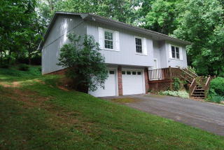 231 Silo Rd, Edwards Crossroads, NC 28675-9645