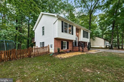 216 Land Or Dr, Ruther Glen, VA 22546-1067