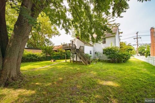 975 River Rd, N Milford NJ  07646-3112 exterior