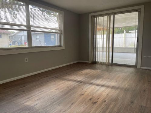 2912 Puma Dr, Tarpon Springs FL  34690-2913 exterior