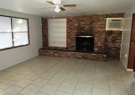 6240 Bolling Dr, Orlando FL  32808-6010 exterior