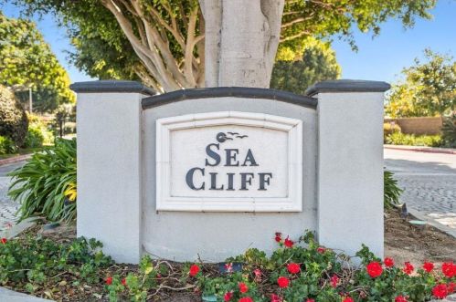 7292 Lantana Ter, Carlsbad CA  92011-4711 exterior