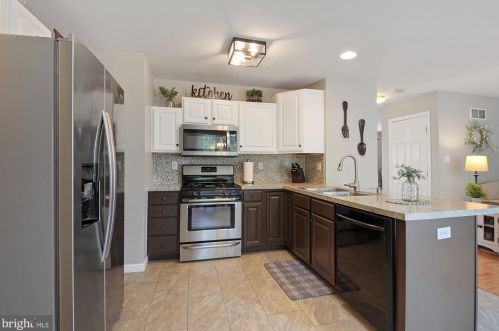 436 Golden Dr, Blandon PA  19510-9653 exterior