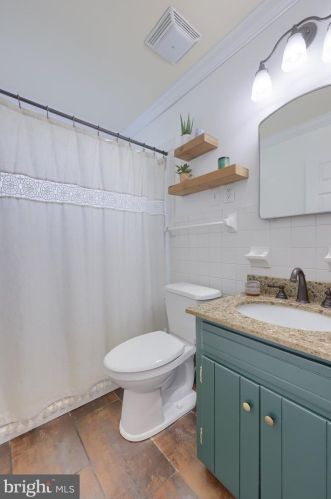 90 Stanley Ave, Landisville PA  17538-1023 exterior