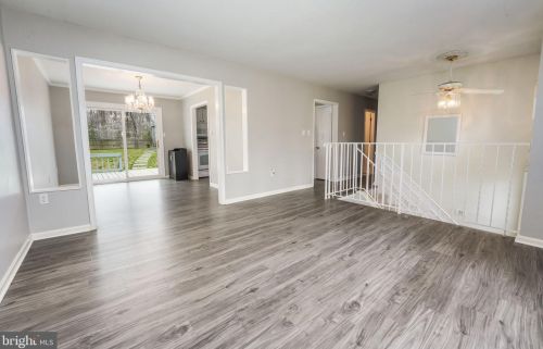 14868 Prestige Dr, Woodbridge VA  22193-3310 exterior