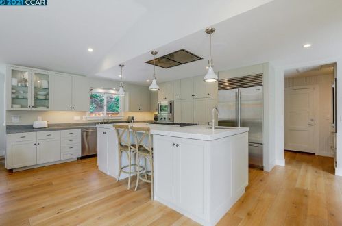 80 Willow Dr, Danville CA  94526-3517 exterior