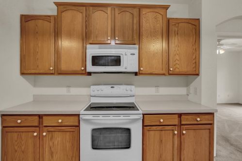 369 Southwind Ln, Covington KY  41016-1715 exterior