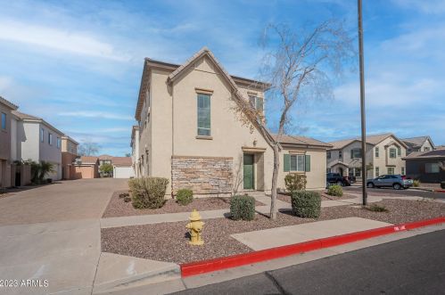 4752 Olney Ave, Gilbert, AZ 85234-7840