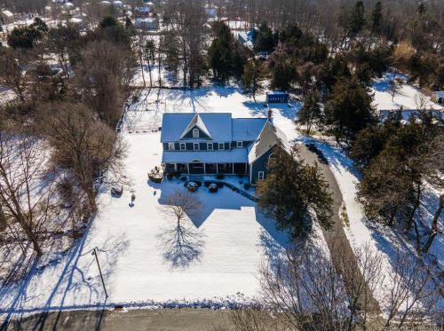 2 Deepwood Dr, Norwich CT  06360-1608 exterior