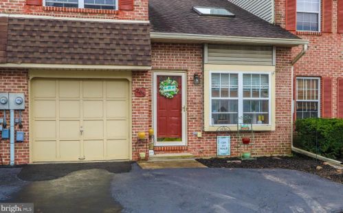 205 Independence Ct, Blandon, PA 19510-9677