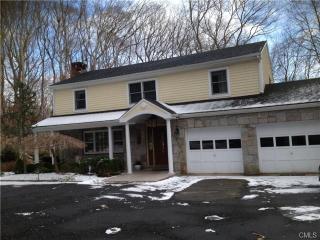 39 Mill Spring Ln, Stamford CT  06903-1635 exterior