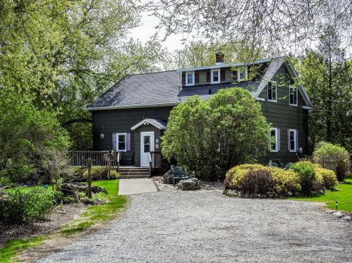 17329 Tisch Mills Rd, Mishicot, WI 54228-9441