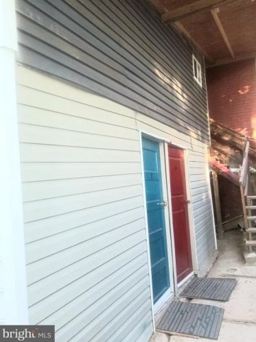 727 Cherry St, Norristown PA 19401-3926 exterior