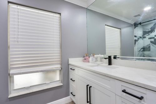 454 Saginaw Ave, Fort Pierce FL  34953-5990 exterior