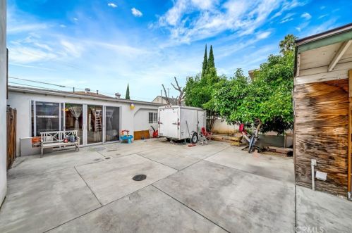 17119 Saticoy St, Van Nuys CA 91406-2146 exterior
