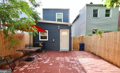 2208 16 St, Washington DC 20020-4301 exterior