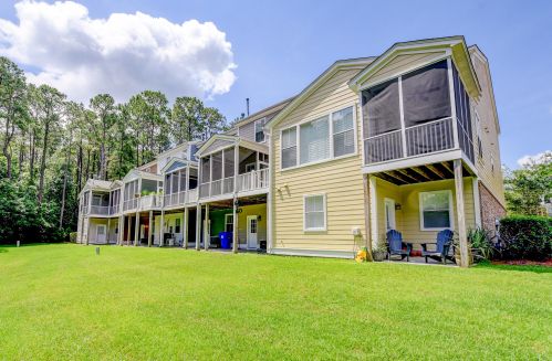 160 Fair Sailing Rd, Mount Pleasant SC  29466-8158 exterior